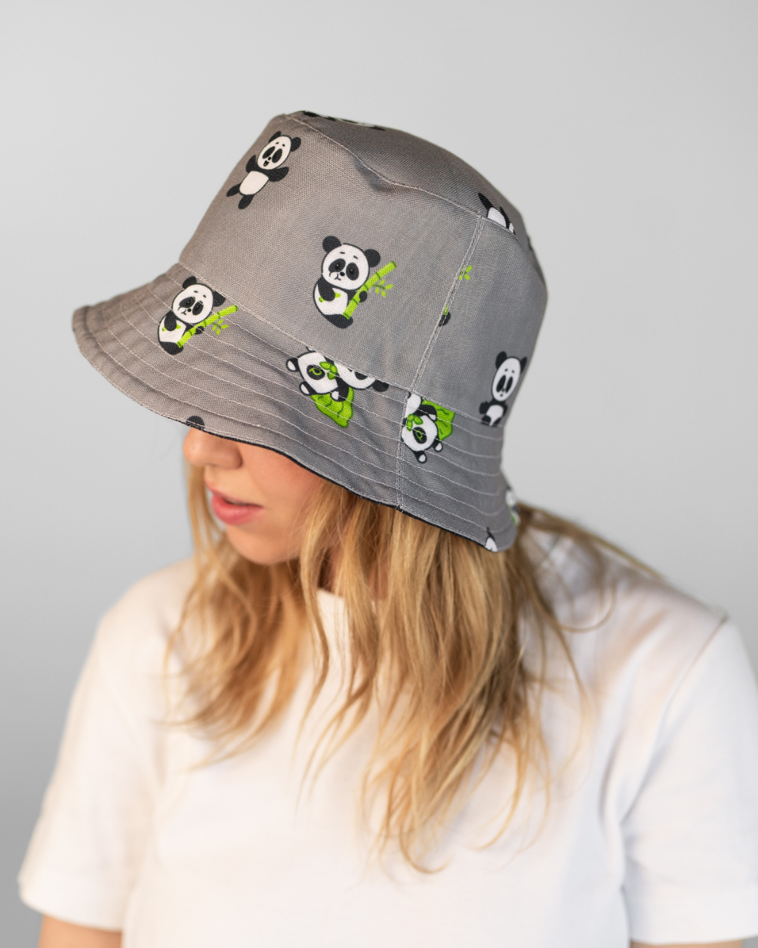 Super panda dvipusė bucket-hat